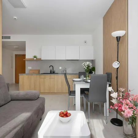 Apartamento Art - Elegant In With Rooftop Seasonal Pool By Renters