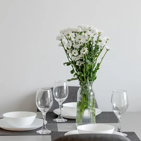 Art - Elegant In With Rooftop Seasonal Pool By Renters