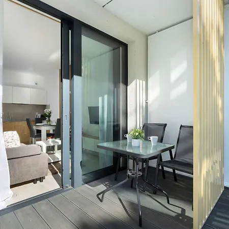Apartamento Art - Elegant In With Rooftop Seasonal Pool By Renters Mielno (Koszalin)