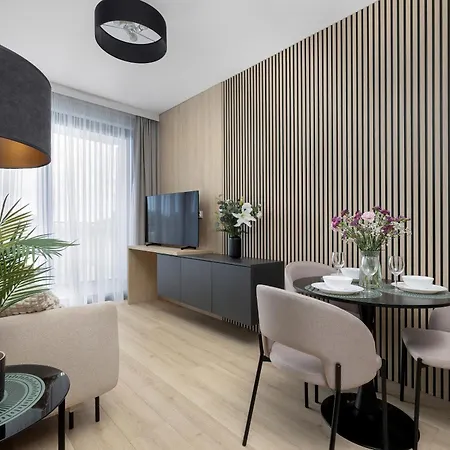 Art - Elegant In With Rooftop Seasonal Pool By Renters Apartamento *
