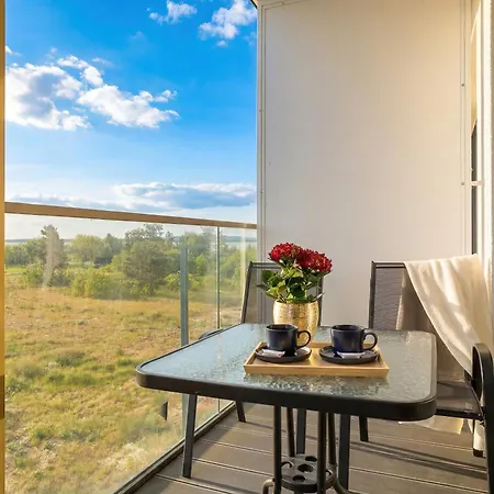 Art - Elegant In With Rooftop Seasonal Pool By Renters * Mielno (Koszalin)