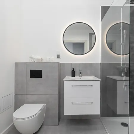 Apartman Art - Elegant In With Rooftop Seasonal Pool By Renters