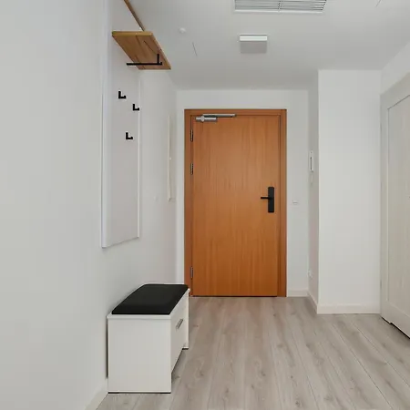 Apartman Art - Elegant In With Rooftop Seasonal Pool By Renters Mielno